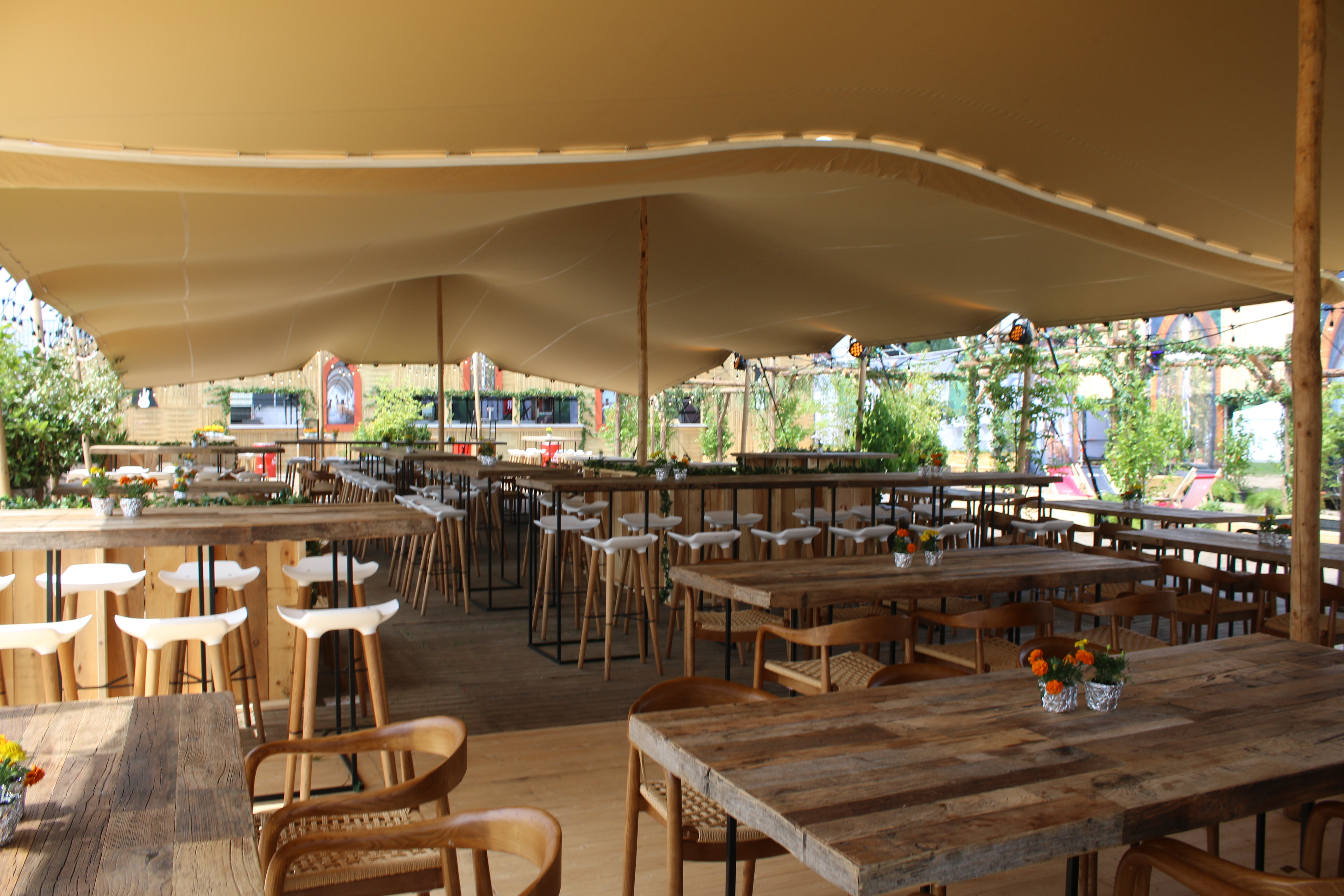 Stretchtent 10 x 27m - 270m²