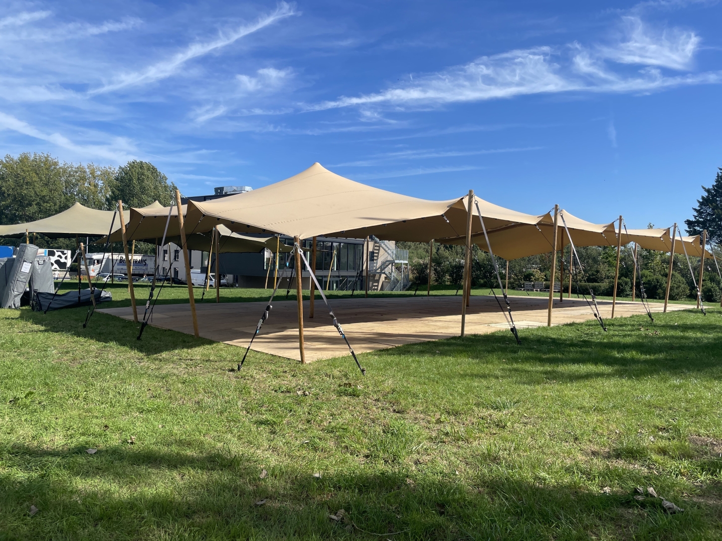 Stretchtent 10 x 27m - 270m²